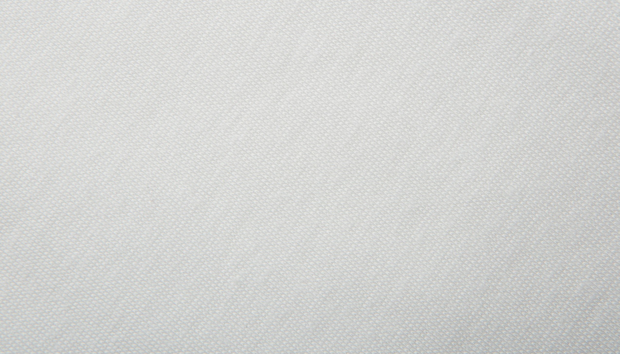Gewebe mit feuchtigkeitsabweisender, atmungsaktiver Polymer-Membran